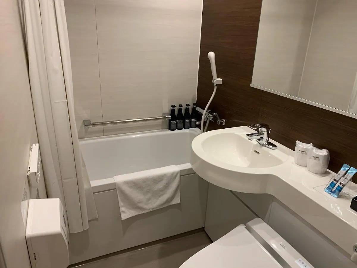 Roppongi Plaza Hotel Tokyo 2*,